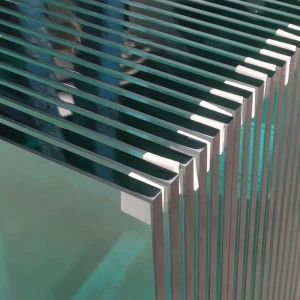 Sprchový sklenený panel